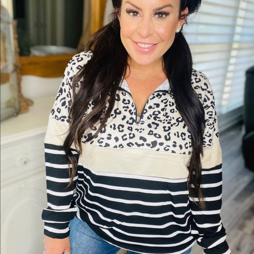 Leopard print neutral pullover